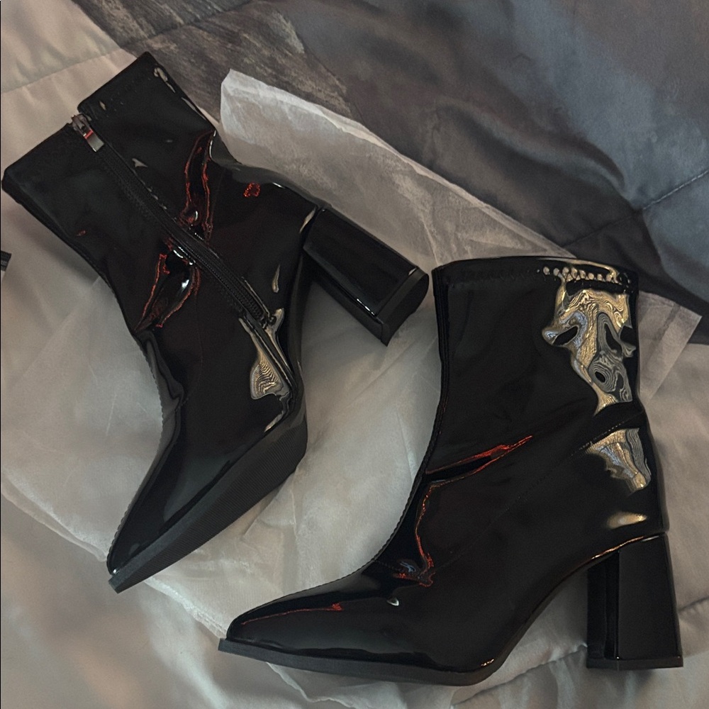 SHEIN Glossy Black Heeled Boots